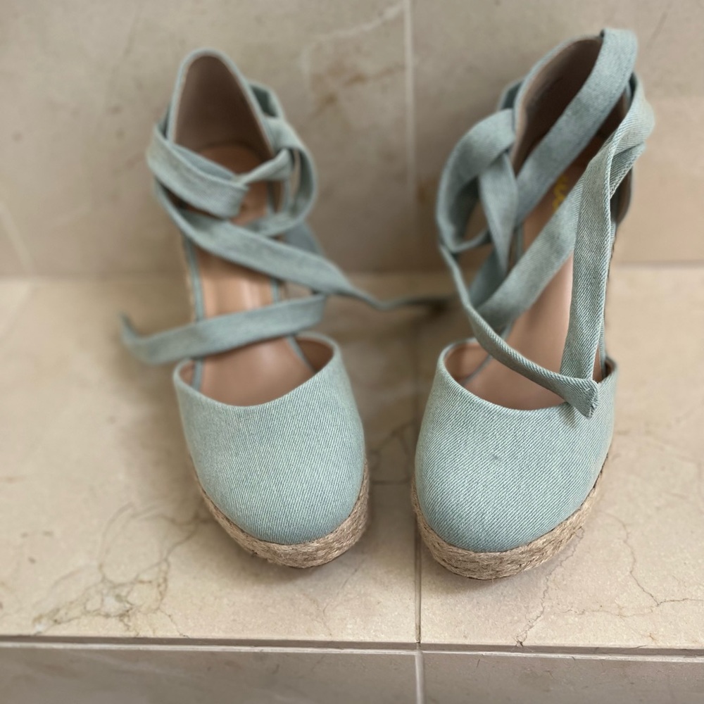 Lulu’s lace up wedge shoes